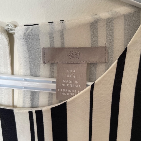 H&M Short-Sleeves Belted Striped Dress (Size 4) - Picture 3 of 9